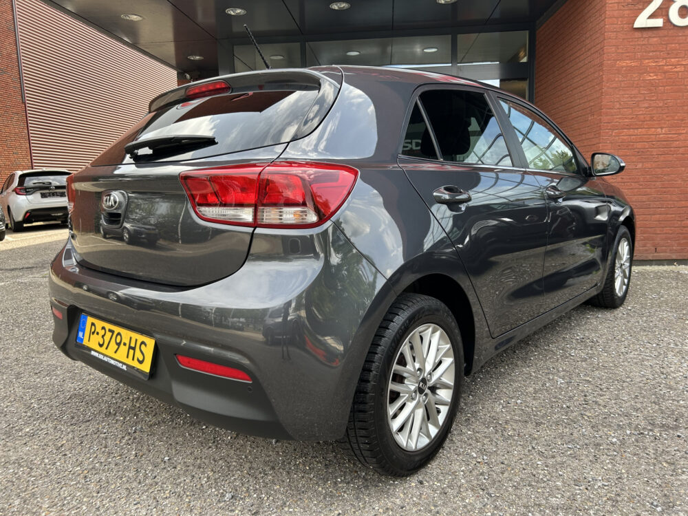 56297841-kia-rio-2017