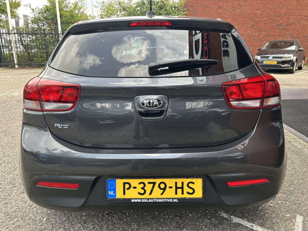 56297841-kia-rio-2017