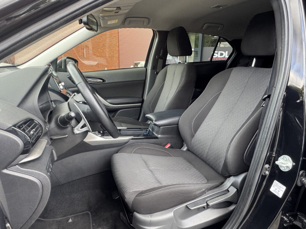 56299783-mitsubishi-eclipse-cross-2022