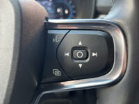 56426563-volvo-xc40-2022