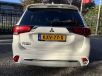 56660255-mitsubishi-outlander-2020