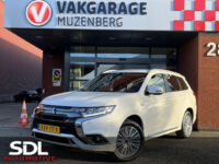56660255-mitsubishi-outlander-2020