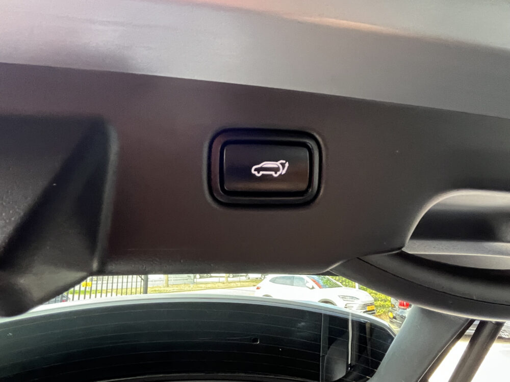 56686694-kia-e-niro-2022