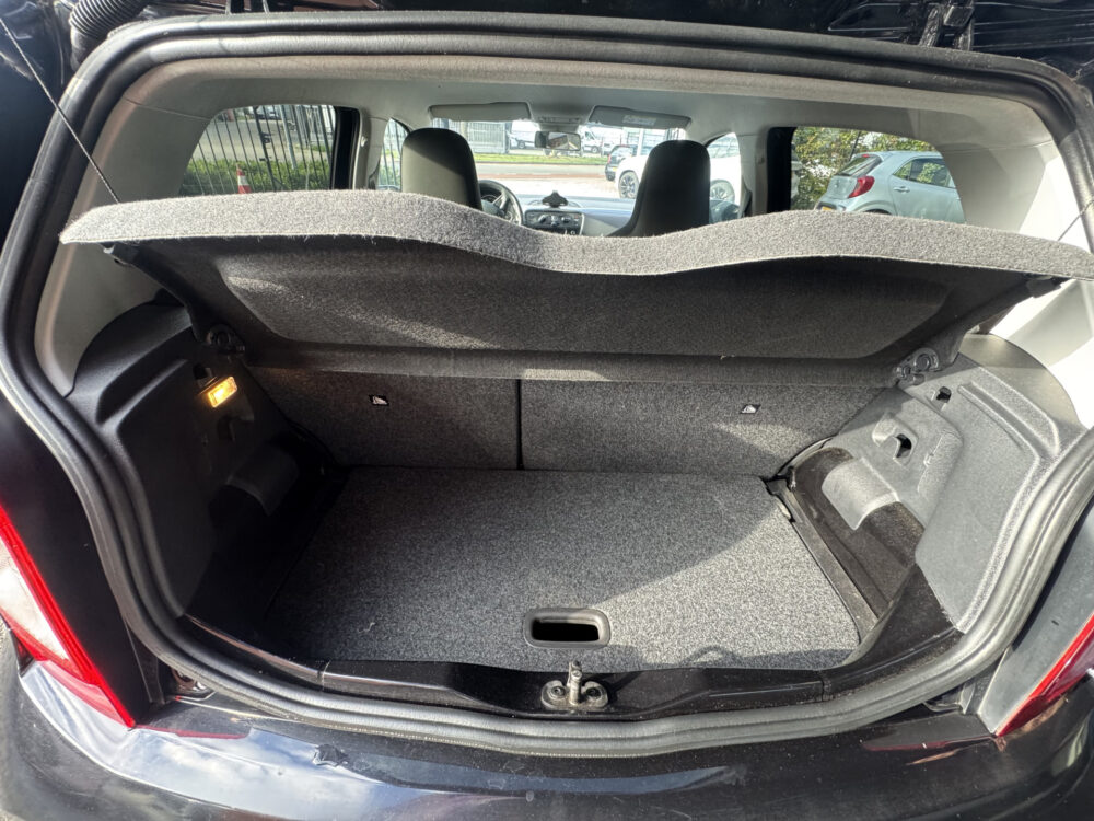 SEAT Mii