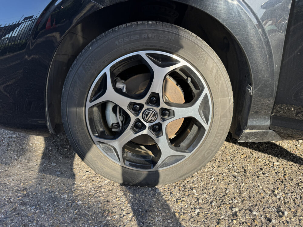56836075-mg-mg3-hybrid-2025