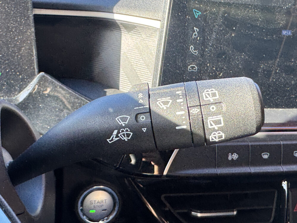 56836075-mg-mg3-hybrid-2025