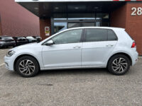 56857692-volkswagen-golf-2019