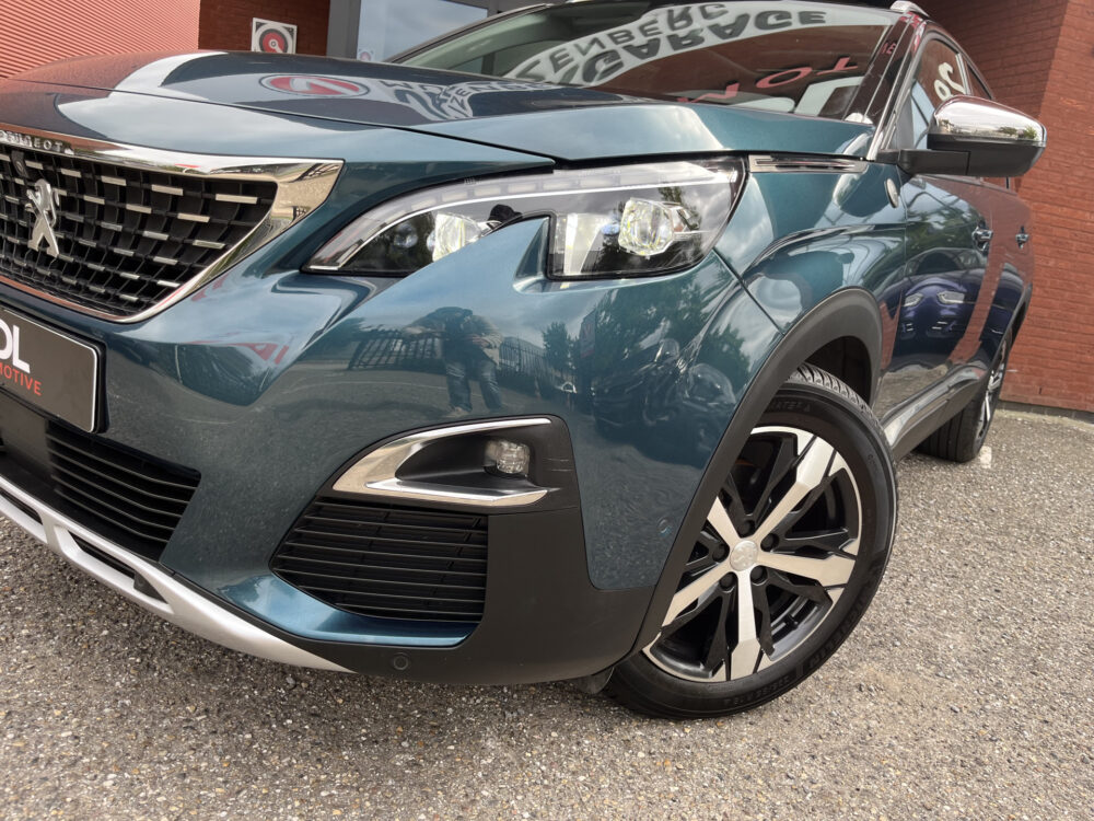 56858839-peugeot-5008-2020