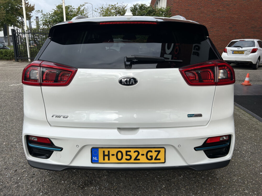 56859055-kia-e-niro-2019