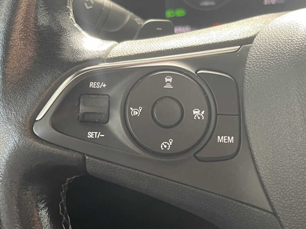 56896030-opel-mokka-2021