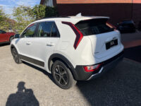 57042422-kia-niro-2022
