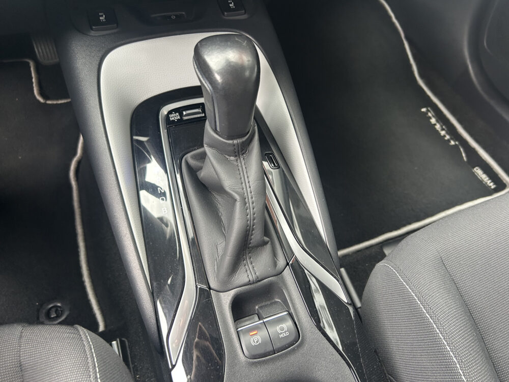 57073272-toyota-corolla-touring-sports-2020