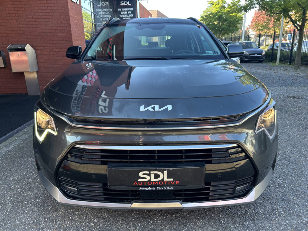 57172450-kia-niro-2023