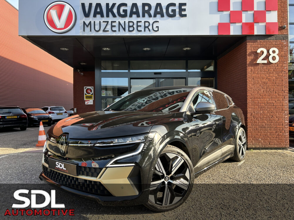 57182069-renault-megane-2022