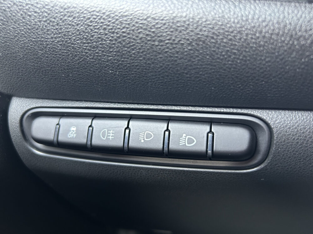 57199643-fiat-500-2023