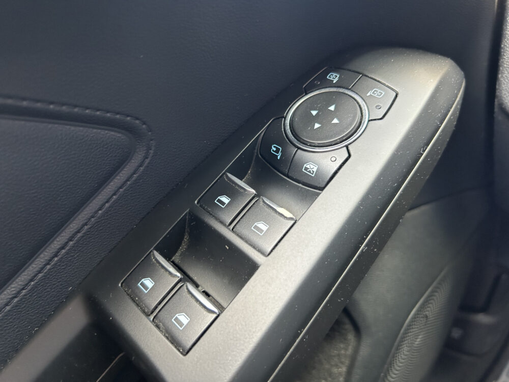 57208106-ford-focus-wagon-2020