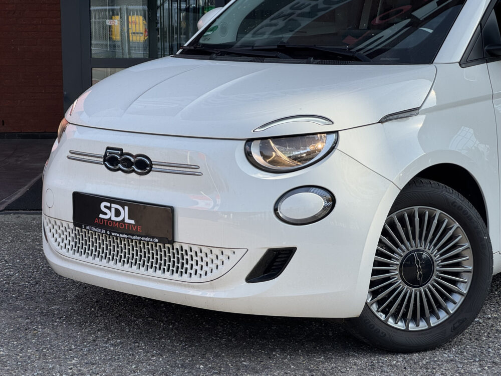 57228598-fiat-500-2023