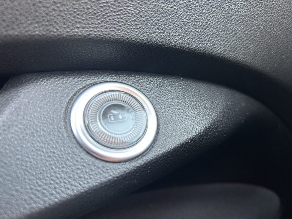 57260335-fiat-500-2023