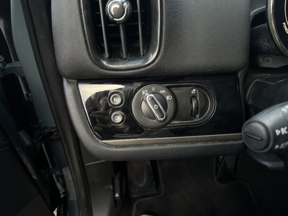 57290357-mini-countryman-2023