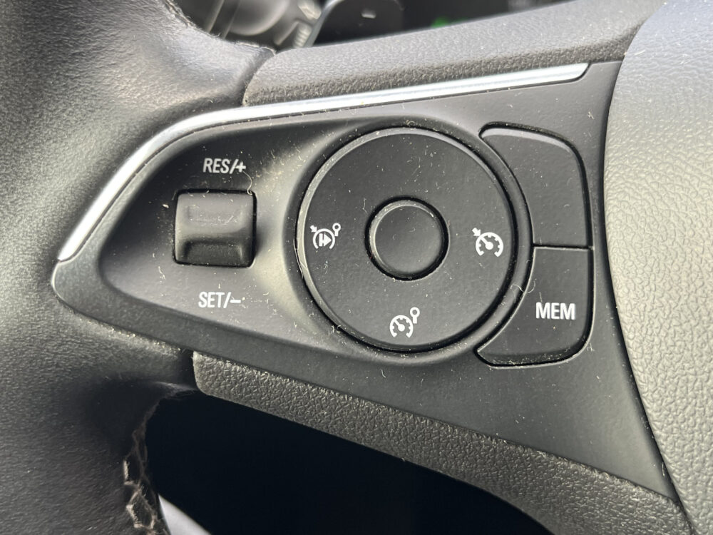 57292794-opel-grandland-x-2021