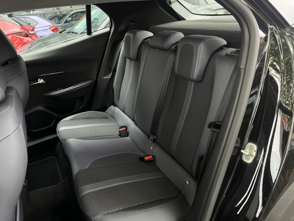 57322770-peugeot-2008-2020