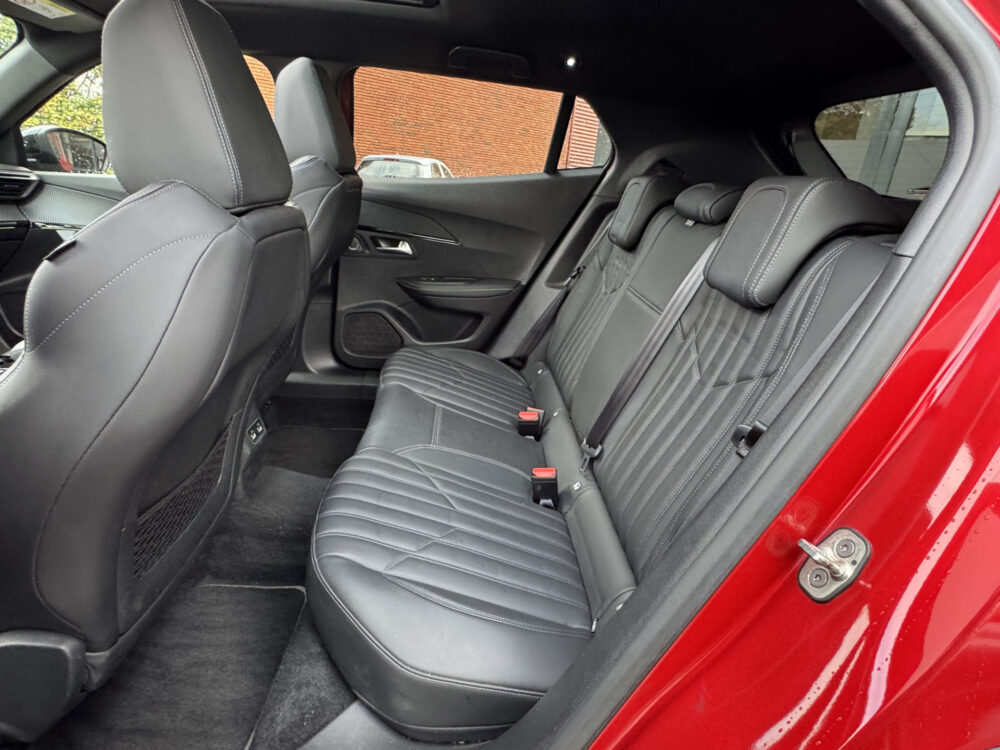 57337453-peugeot-2008-2020