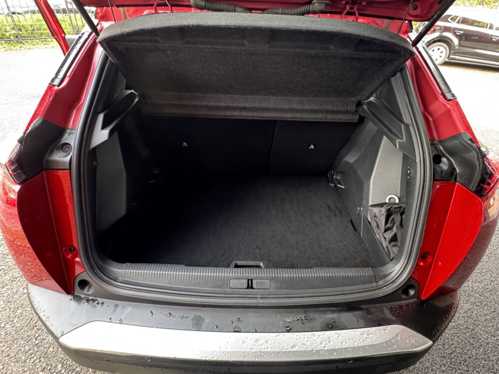 57337453-peugeot-2008-2020