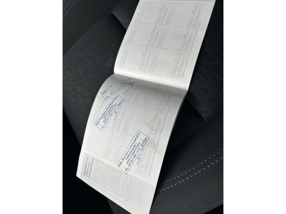57381258-hyundai-ix20-2014