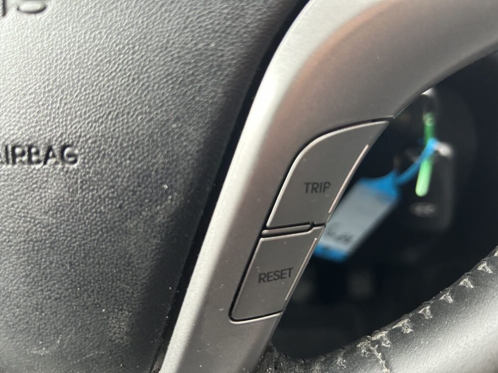 57381258-hyundai-ix20-2014