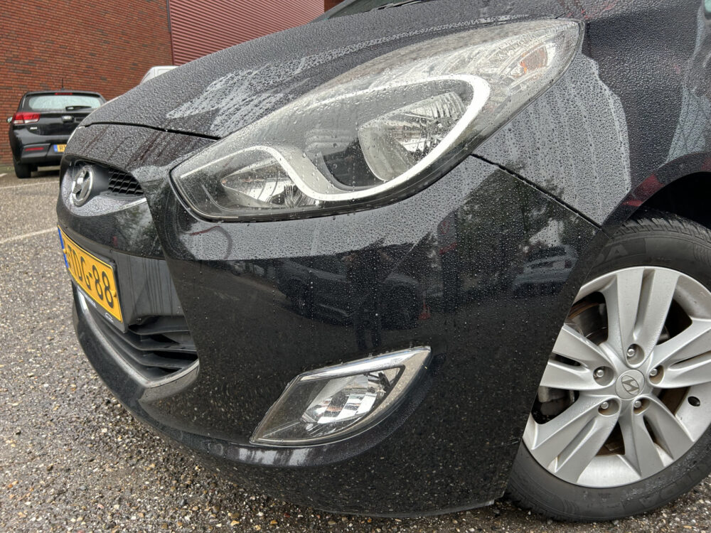 57381258-hyundai-ix20-2014