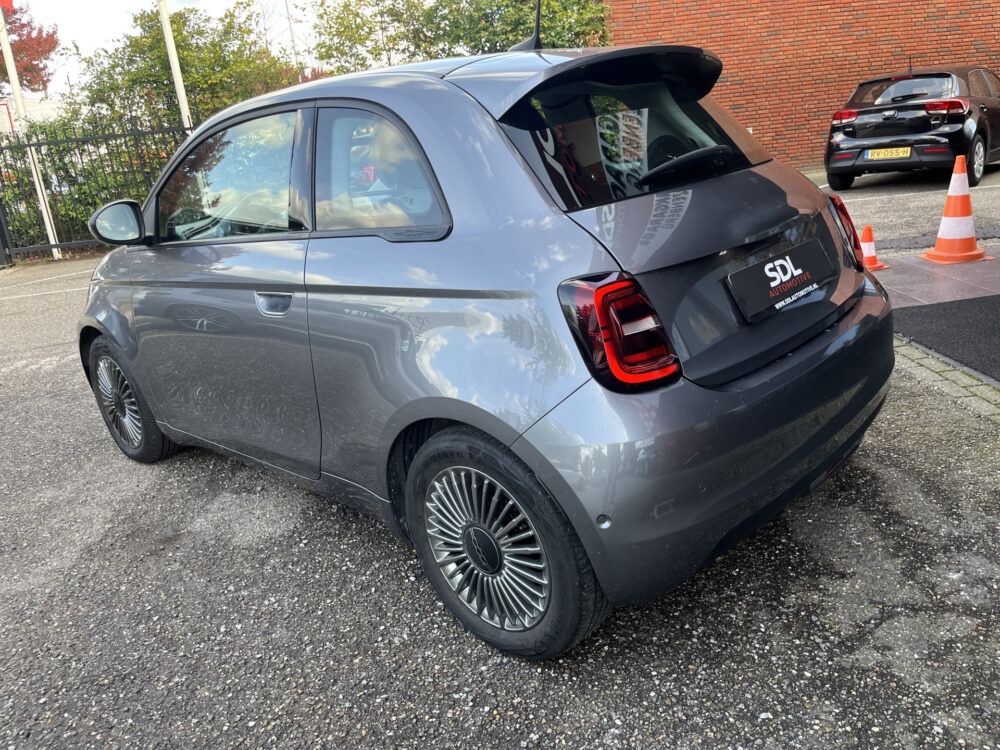57425334-fiat-500e-2021