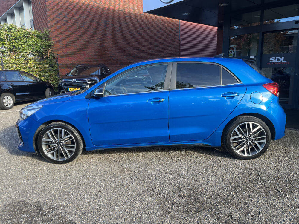 57456582-kia-rio-2021