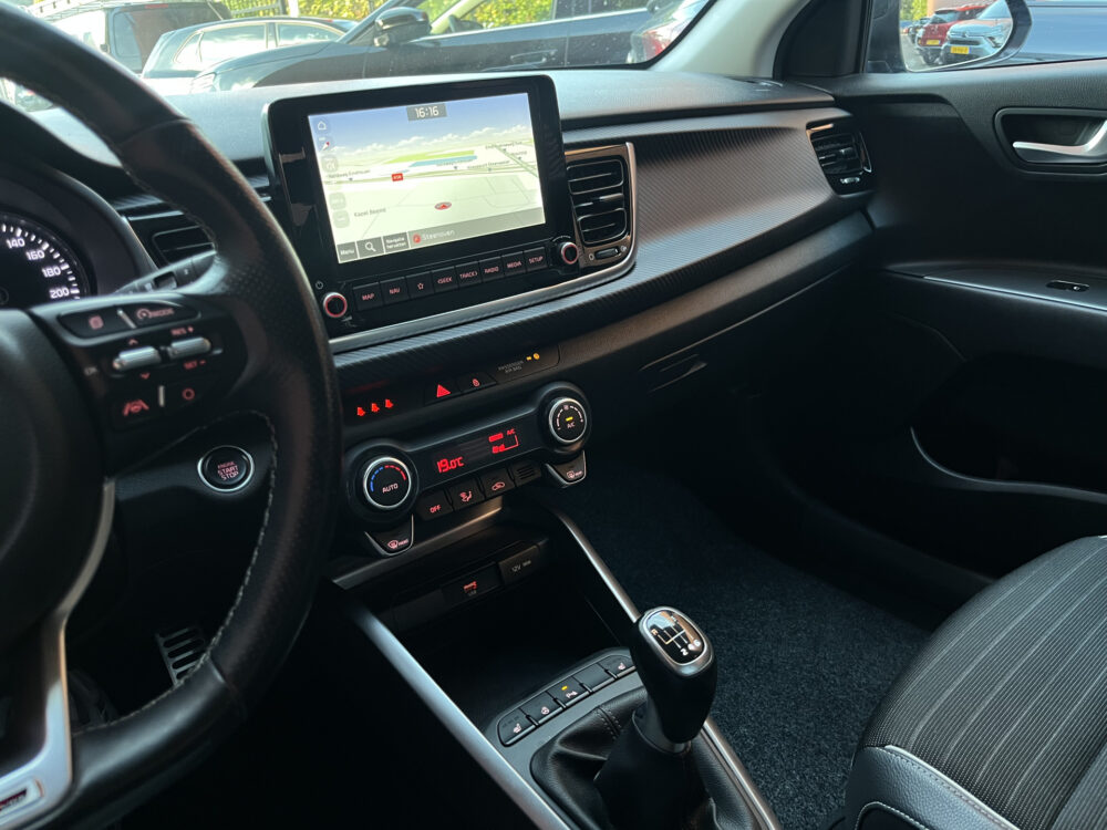 57456582-kia-rio-2021