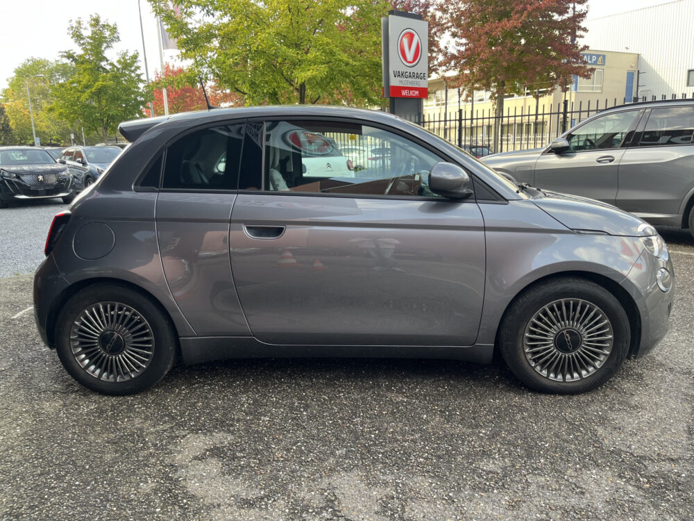 57457840-fiat-500-2021