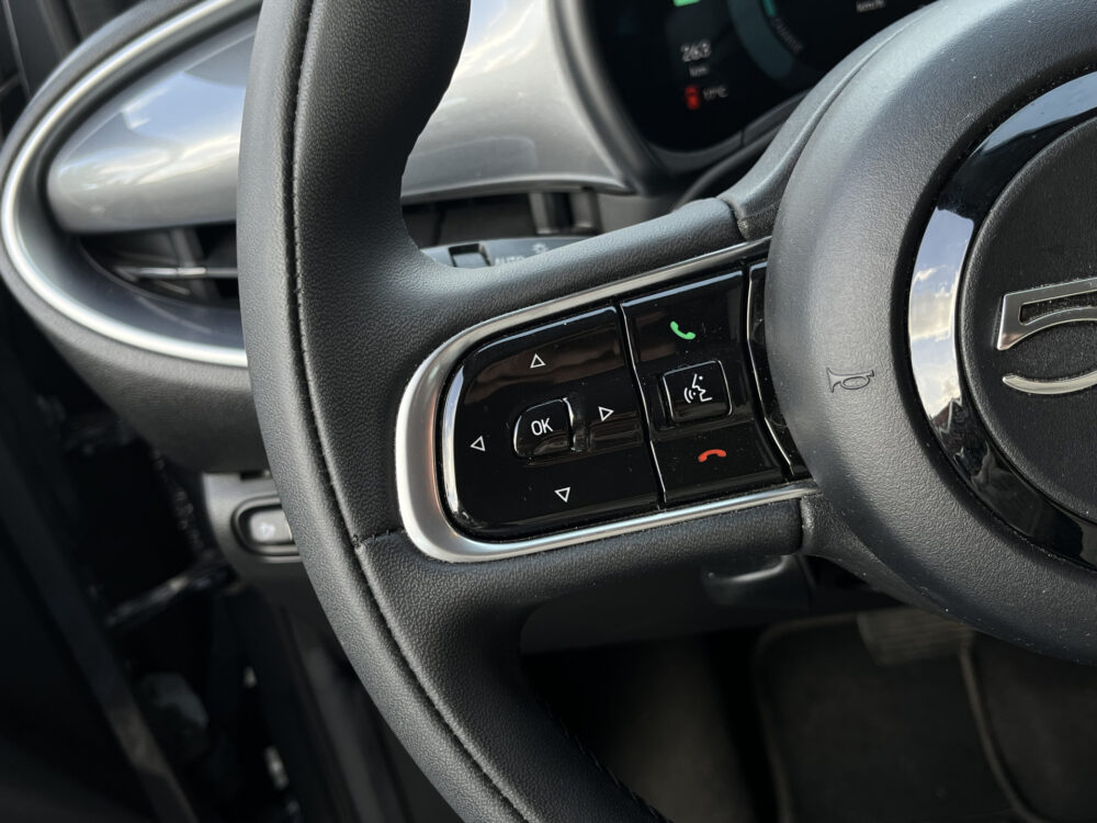57457840-fiat-500-2021