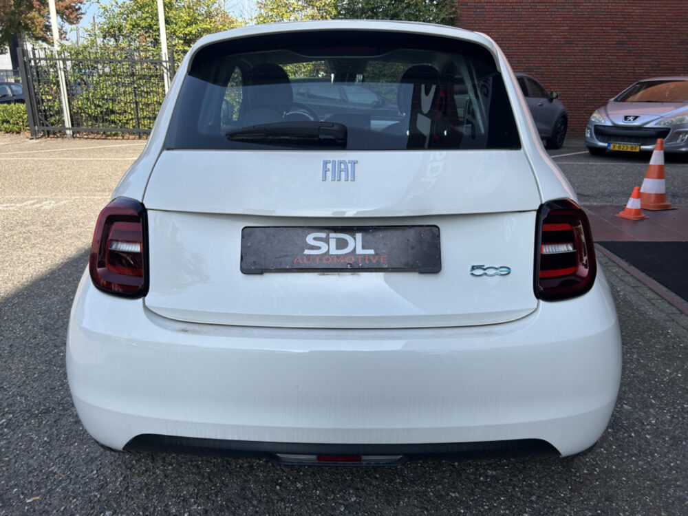 57458422-fiat-500-2023
