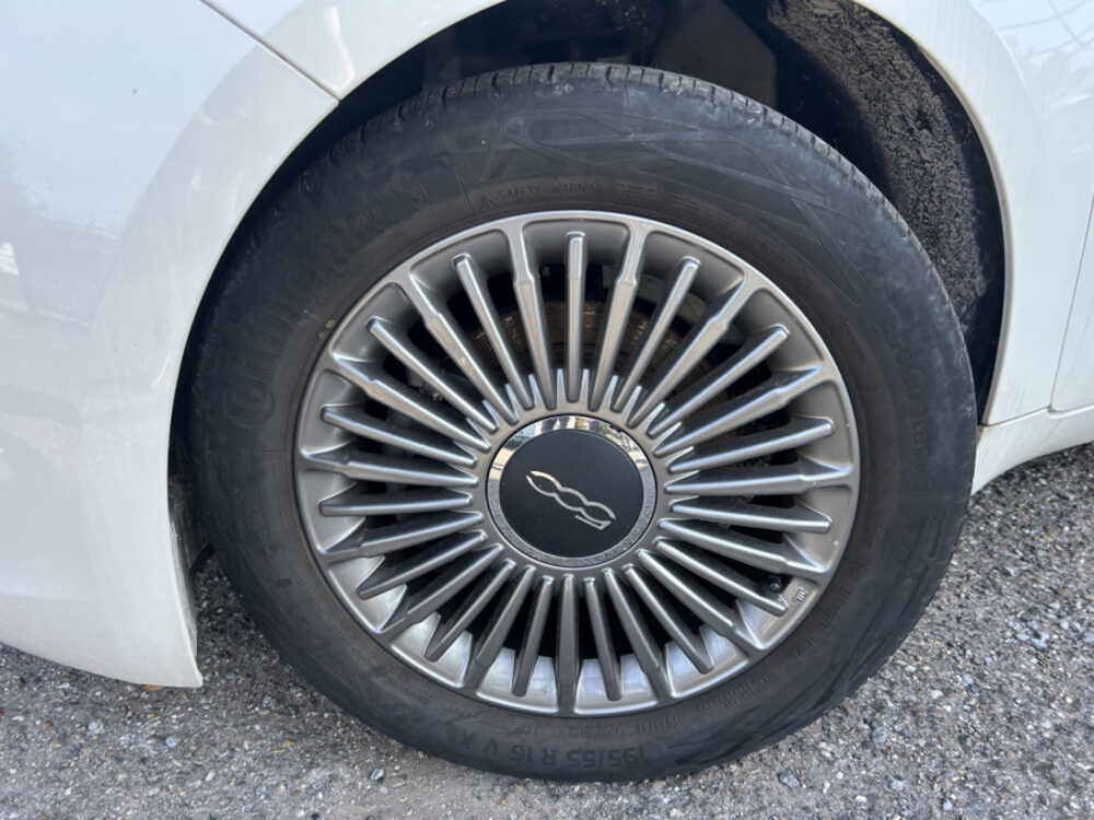 57458422-fiat-500-2023