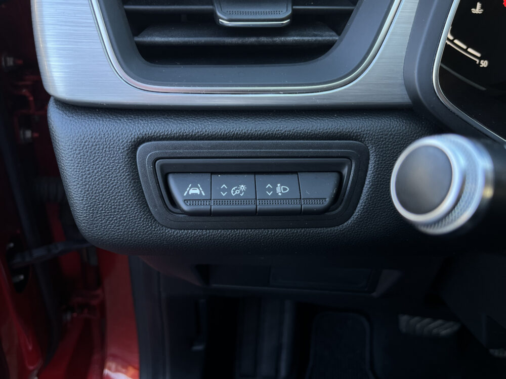 57513564-renault-captur-2020
