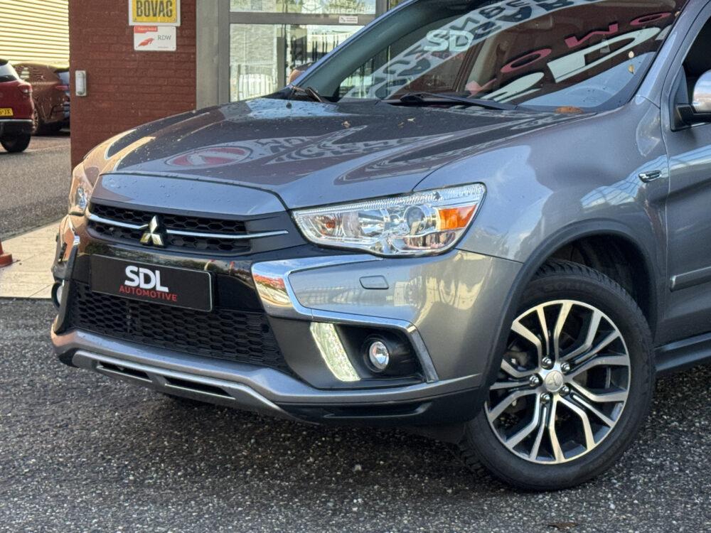 57514916-mitsubishi-asx-2019