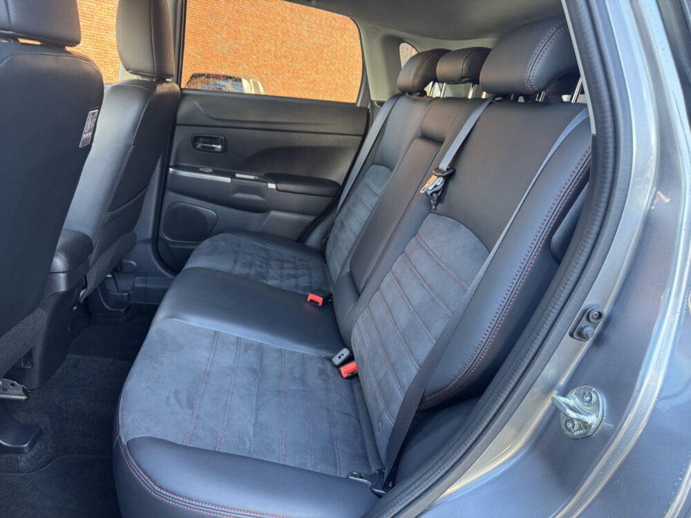57514916-mitsubishi-asx-2019