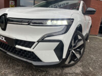 57544162-renault-megane-2023