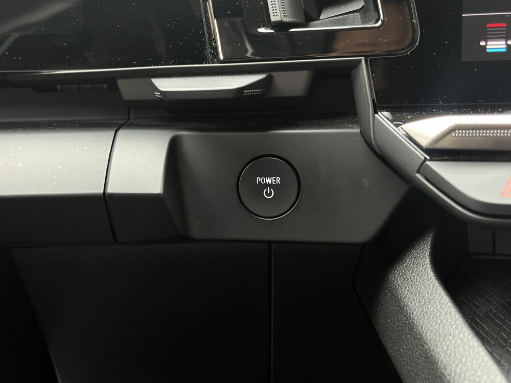 57544162-renault-megane-2023