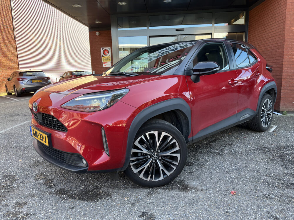 57562095-toyota-yaris-cross-2021