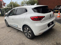 57568364-renault-clio-2020