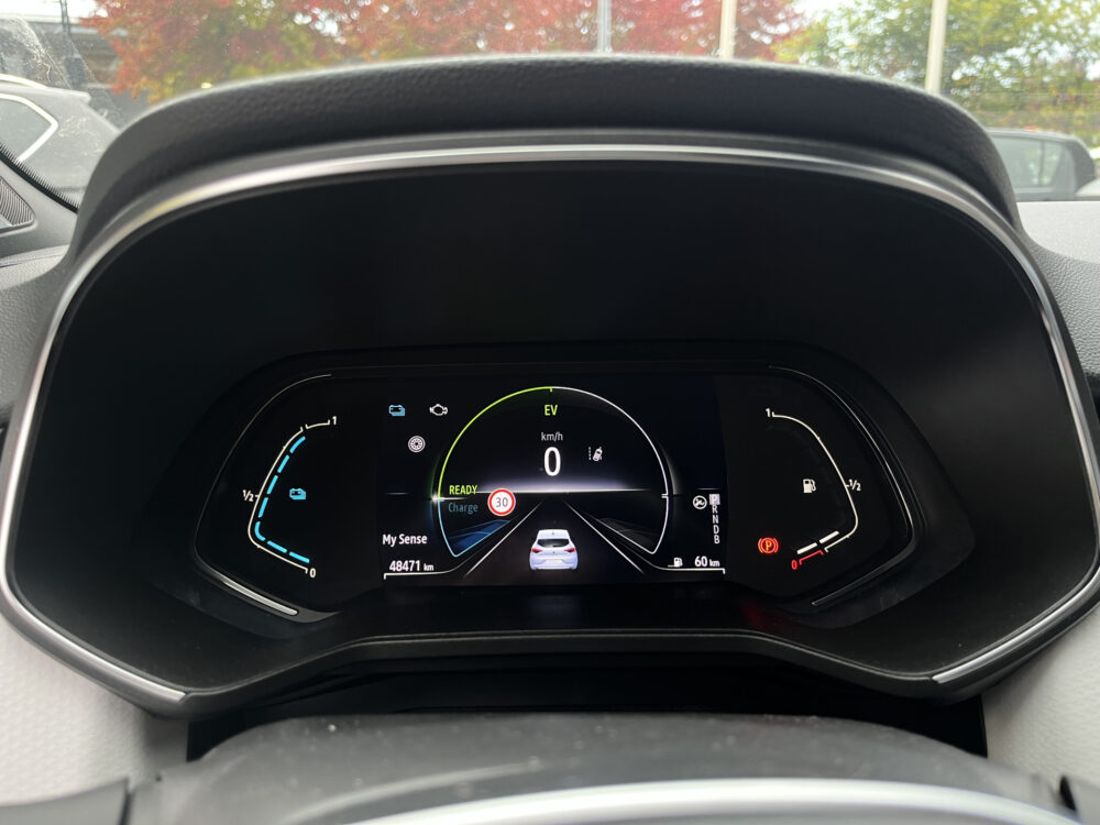 57568364-renault-clio-2020