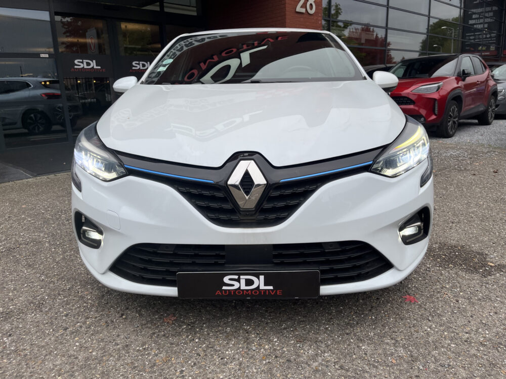 57568364-renault-clio-2020
