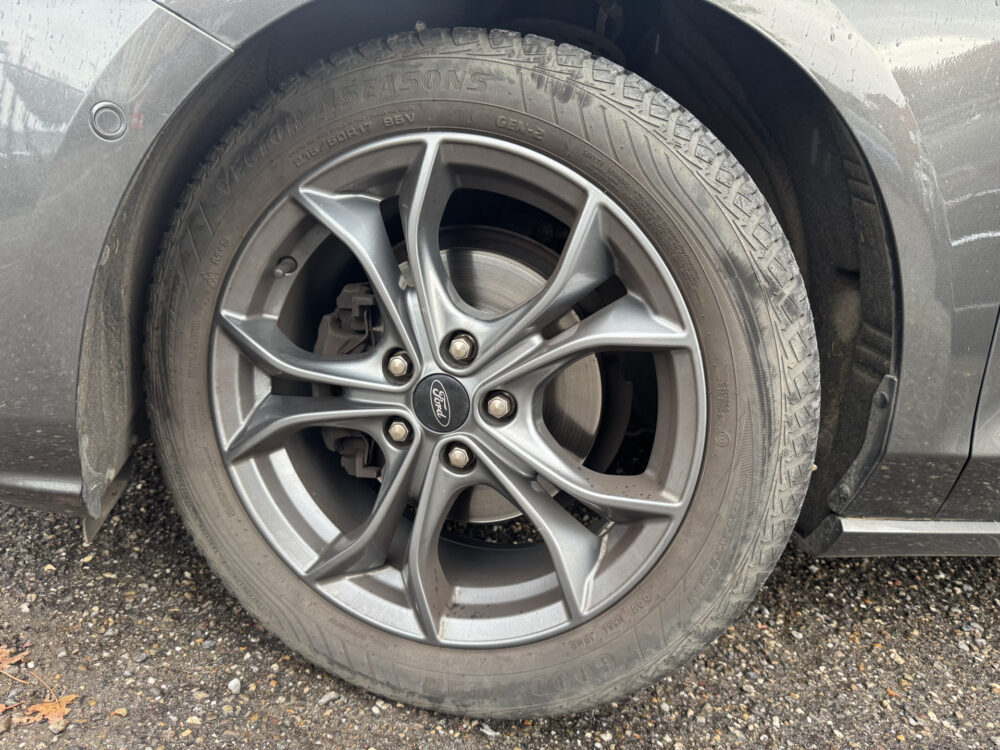 57596660-ford-focus-2020