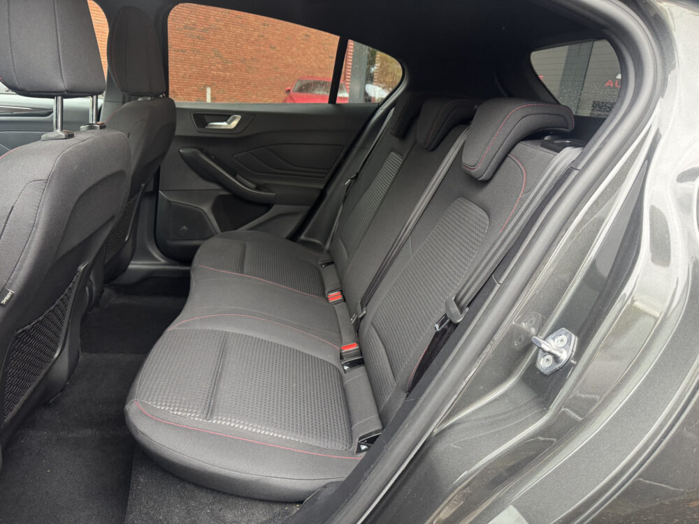 57596660-ford-focus-2020