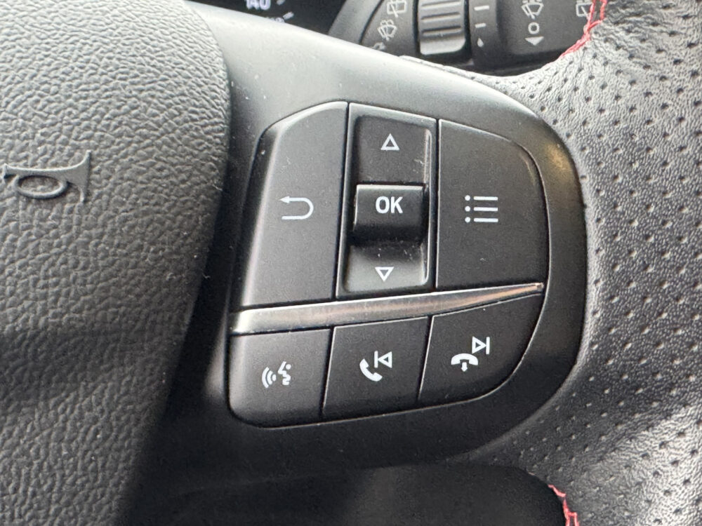 57596660-ford-focus-2020