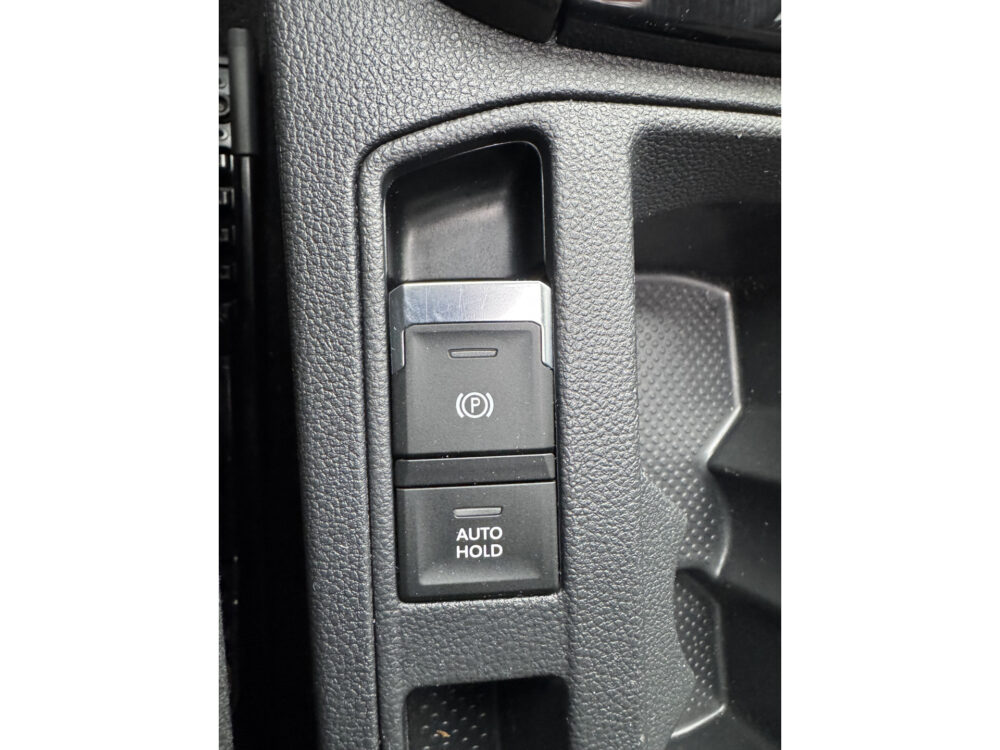 57597962-volkswagen-t-roc-2019